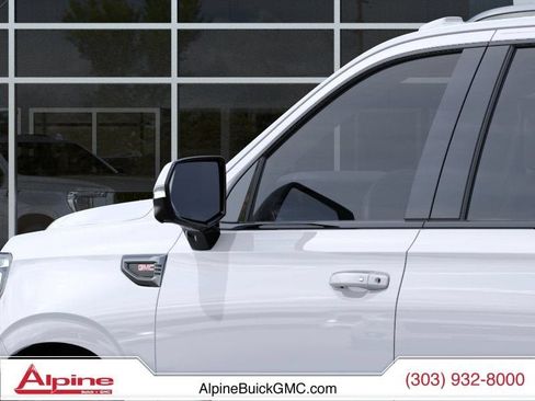 New 2026 GMC Yukon XL AT4 w/ AT4 Premium Plus Package AWD/4WD image 12