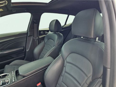 Used 2022 Kia Stinger GT2 w/ Scorpion Package RWD image 17