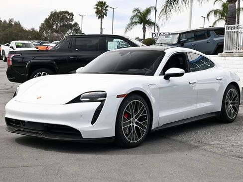 Used 2022 Porsche Taycan 4S AWD/4WD image 9