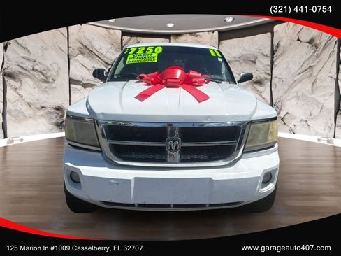 Used 2011 Dodge Dakota ST image 2