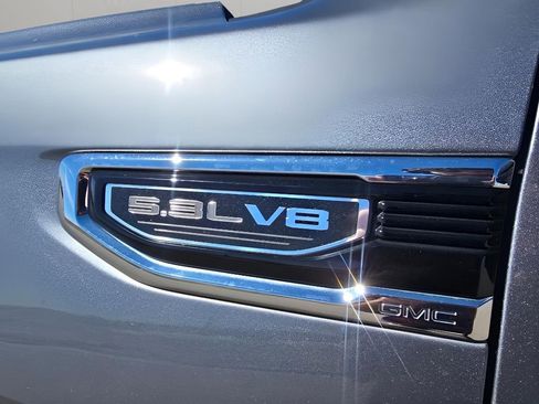 Used 2019 GMC Sierra 1500 SLT w/ SLT Premium Plus Package image 9