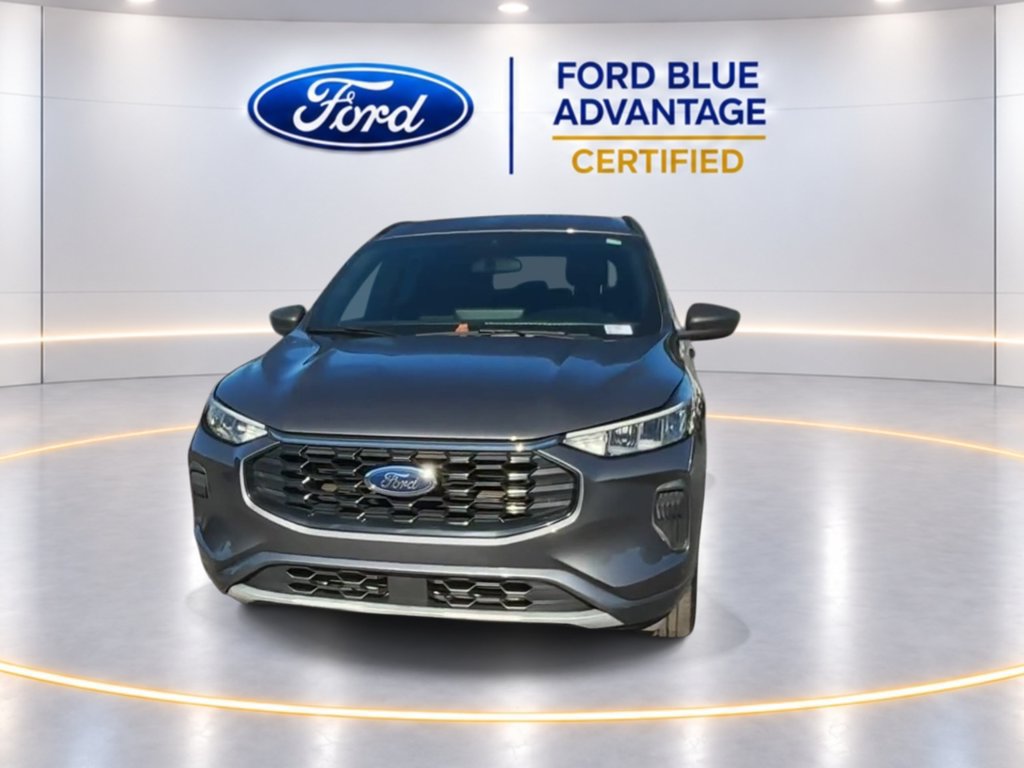 Used 2024 Ford Escape ST-Line w/ Tech Pack #1 AWD/4WD image 4