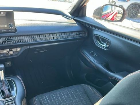 Used 2025 Honda HR-V Sport image 22