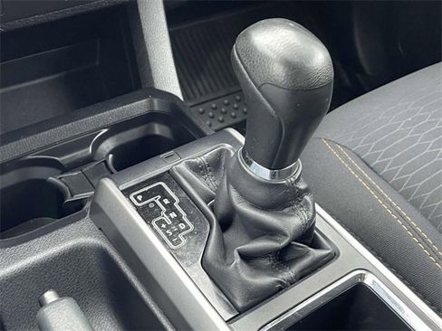 Used 2017 Toyota Tacoma SR5 image 20