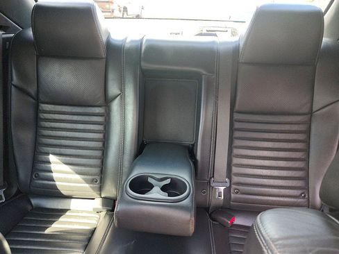 Used 2012 Dodge Challenger R/T RWD image 18