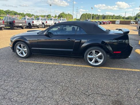 Used 2009 Ford Mustang GT Premium RWD image 6
