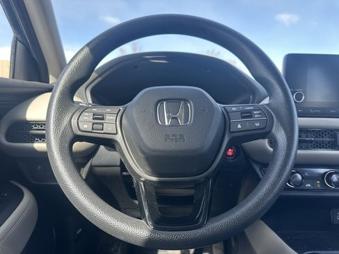 Certified 2023 Honda HR-V LX image 17