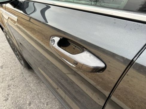 Certified 2024 Kia Sorento S image 29