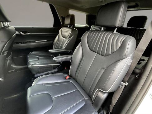 Used 2023 Hyundai Palisade Limited w/ Cargo Package AWD/4WD image 19