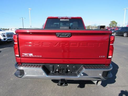 Used 2024 Chevrolet Silverado 2500 LTZ w/ LTZ Plus Package image 3