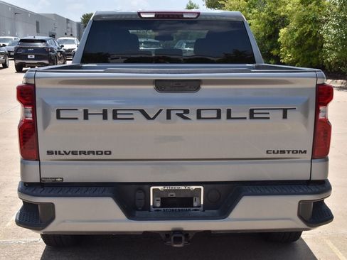 Used 2024 Chevrolet Silverado 1500 Custom w/ Turbomax Blackout Package RWD image 7