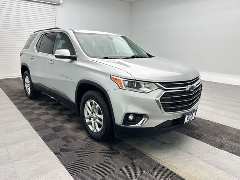 Used 2021 Chevrolet Traverse LT w/ LPO, Floor Liner Package image 7