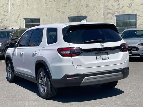 Certified 2025 Honda Pilot EX-L image 7