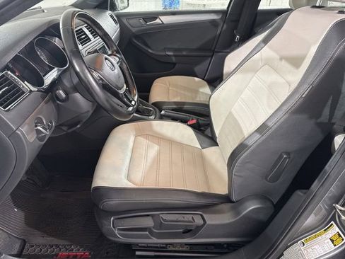 Used 2016 Volkswagen Jetta Sport image 20