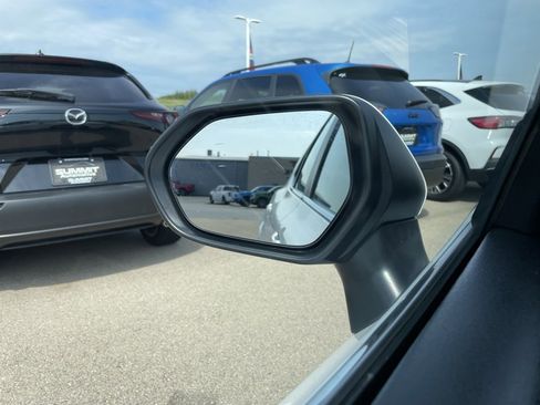 Used 2023 Toyota Camry SE image 34