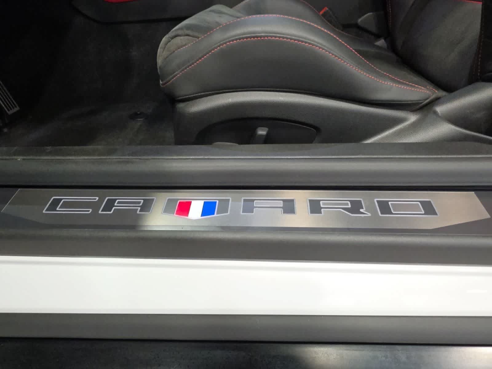 Used 2020 Chevrolet Camaro ZL1 RWD image 17
