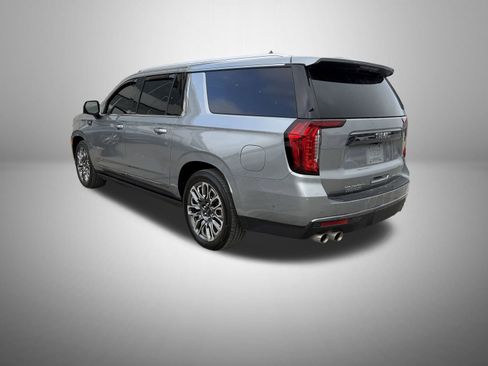Used 2024 GMC Yukon XL Denali Ultimate image 3