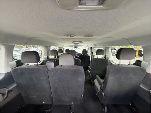 Used 2023 Ford Transit 350 XLT RWD image 26