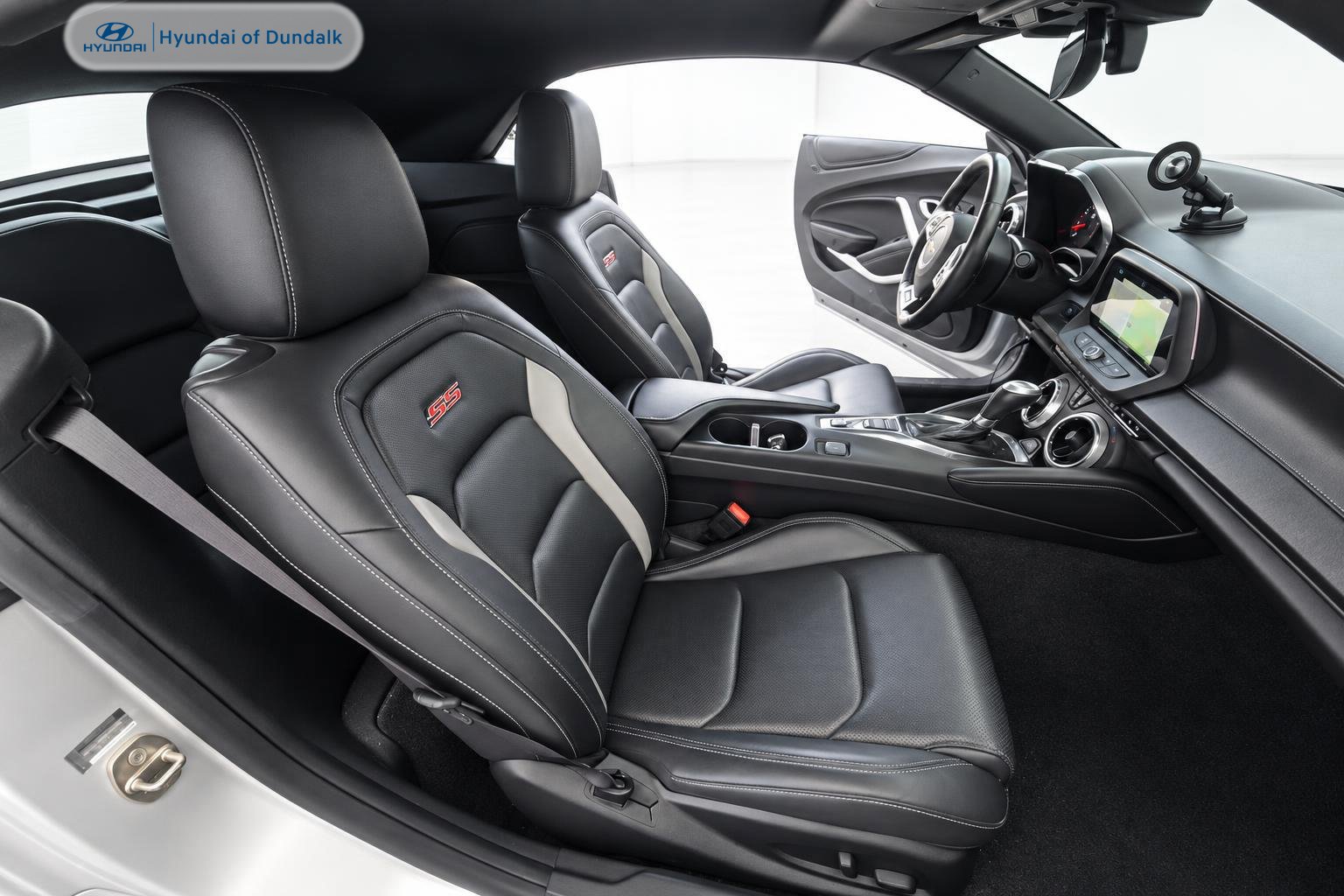 Used 2017 Chevrolet Camaro SS RWD image 8