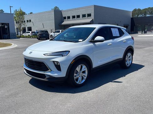 Used 2024 Buick Encore GX Preferred FWD image 3