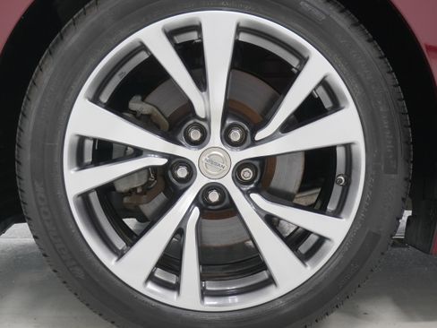 Used 2017 Nissan Maxima 3.5 SV image 24