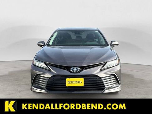 Used 2021 Toyota Camry LE FWD image 8