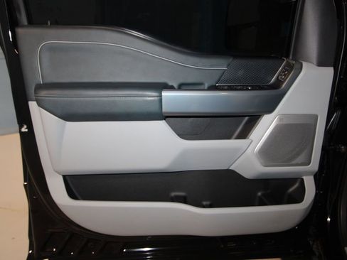 Used 2024 Ford F350 Limited w/ FX4 Off-Road Package image 5