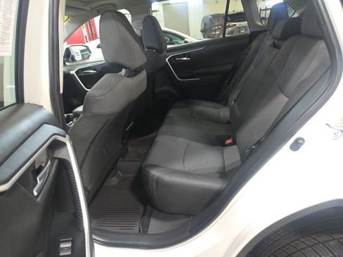 Used 2025 Toyota RAV4 XLE w/ Convenience Package image 19
