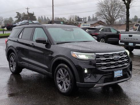 New 2026 Ford Explorer Active w/ Active Comfort Package AWD/4WD image 7
