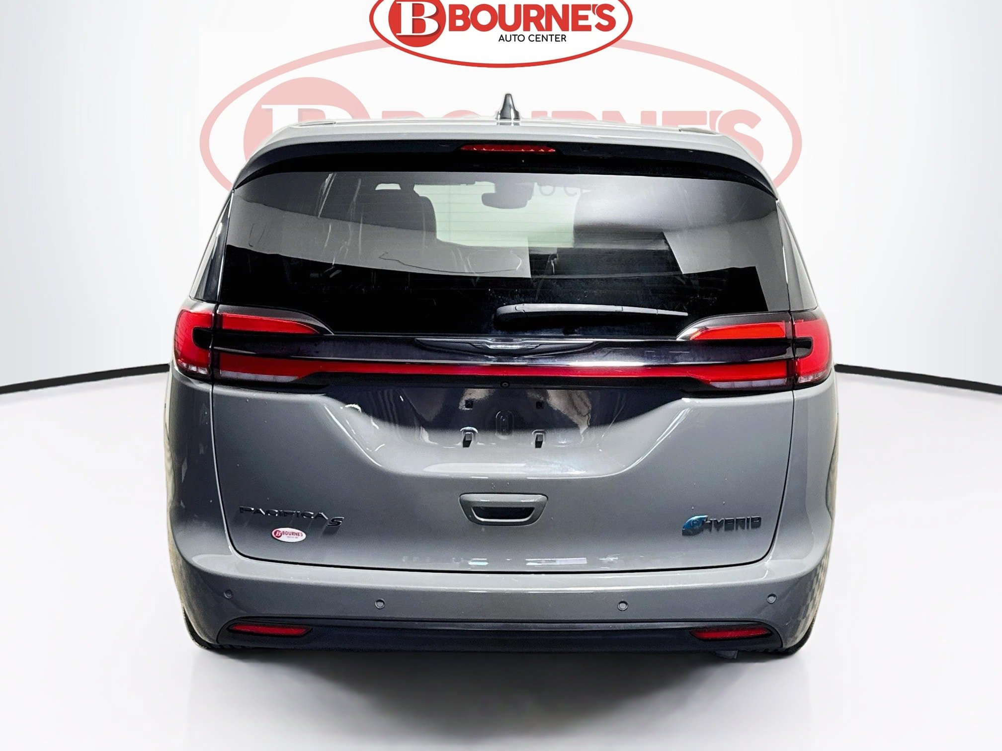 Used 2023 Chrysler Pacifica Touring-L w/ S Appearance Package FWD image 8