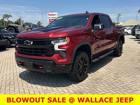 Used 2022 Chevrolet Silverado 1500 LT Trail Boss w/ LT Trail Boss Premium Package AWD/4WD image 3