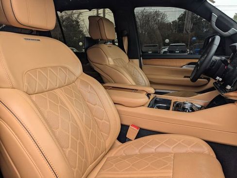 Used 2024 Jeep Grand Wagoneer Series III w/ Rear Seat Video Group 1 image 38