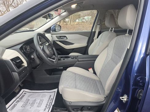 Used 2021 Nissan Rogue SV AWD/4WD image 14