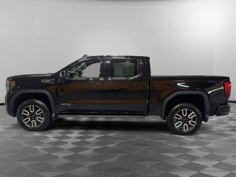 Used 2025 GMC Sierra 1500 AT4 w/ AT4 Premium Package AWD/4WD image 2