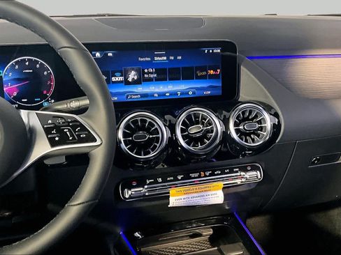 New 2026 Mercedes-Benz GLA 250 4MATIC image 8