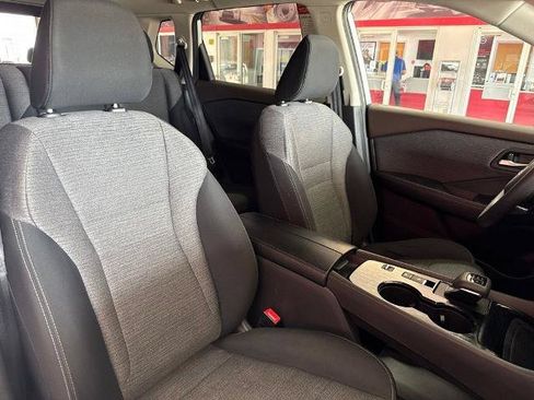 Certified 2023 Nissan Rogue SV FWD image 20