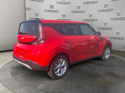 Used 2024 Kia Soul LX w/ Option Group 015 image 5
