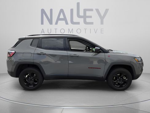 Used 2023 Jeep Compass Trailhawk AWD/4WD image 6