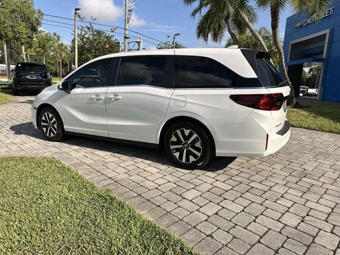 Used 2025 Honda Odyssey EX-L image 32