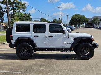 Used 2022 Jeep Wrangler Unlimited Sport AWD/4WD video 4