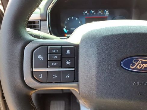 Used 2025 Ford F150 Lariat w/ Equipment Group 501A Mid AWD/4WD image 9
