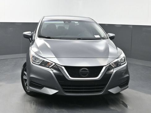 Used 2020 Nissan Versa SV FWD image 36