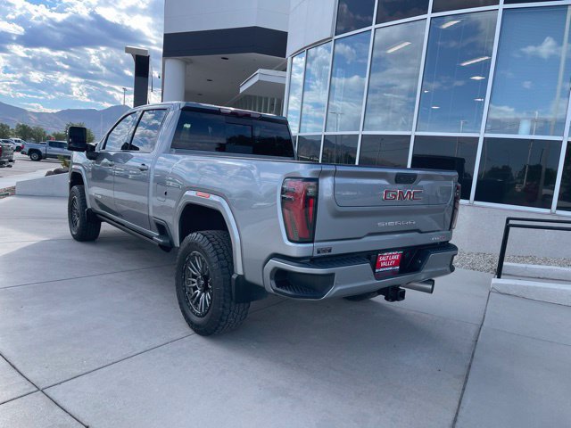 Used 2025 GMC Sierra 3500 AT4 w/ AT4 Premium Plus Package AWD/4WD image 4