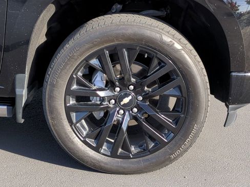 Used 2023 Chevrolet Silverado 1500 High Country w/ High Country Premium Package image 37