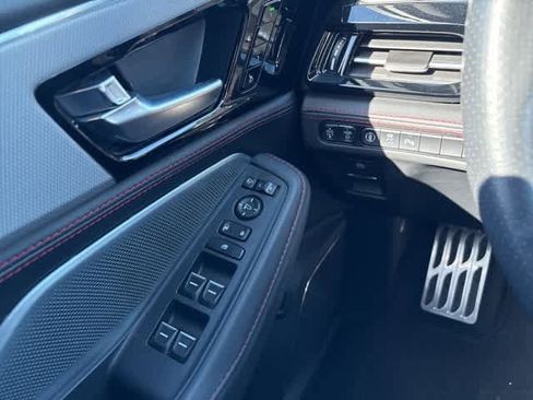 Used 2025 Acura MDX A-Spec image 12