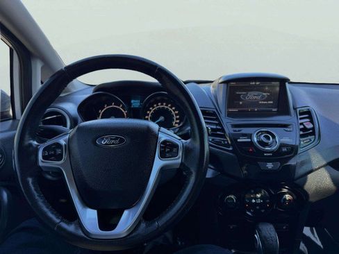 Used 2014 Ford Fiesta Titanium image 28