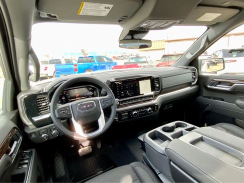 New 2026 GMC Sierra 1500 Elevation image 52