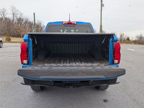 Used 2023 Chevrolet Colorado Z71 w/ Z71 Convenience Package 2 image 13