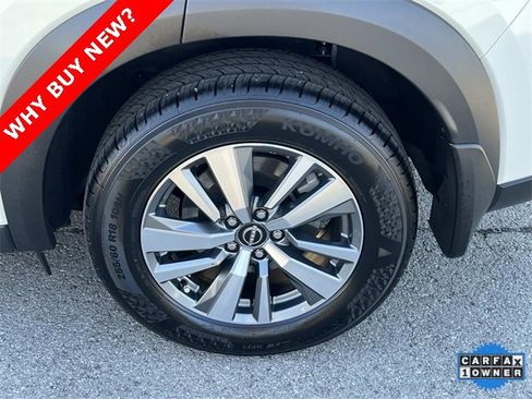 Used 2024 Nissan Pathfinder SL image 11