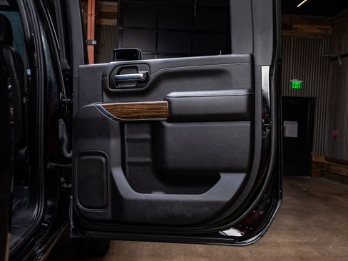 Used 2020 Chevrolet Silverado 3500 High Country w/ Z71 Off-Road Package image 35